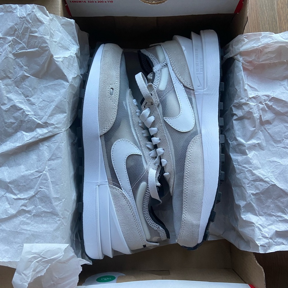 Nike Waffle One Women’s Size 8